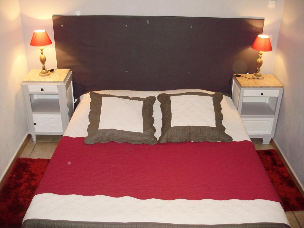 Auberge Du Bord Des Eaux - Demi-Pension Assuree Sur Reservation サンタマン・レゾー エクステリア 写真