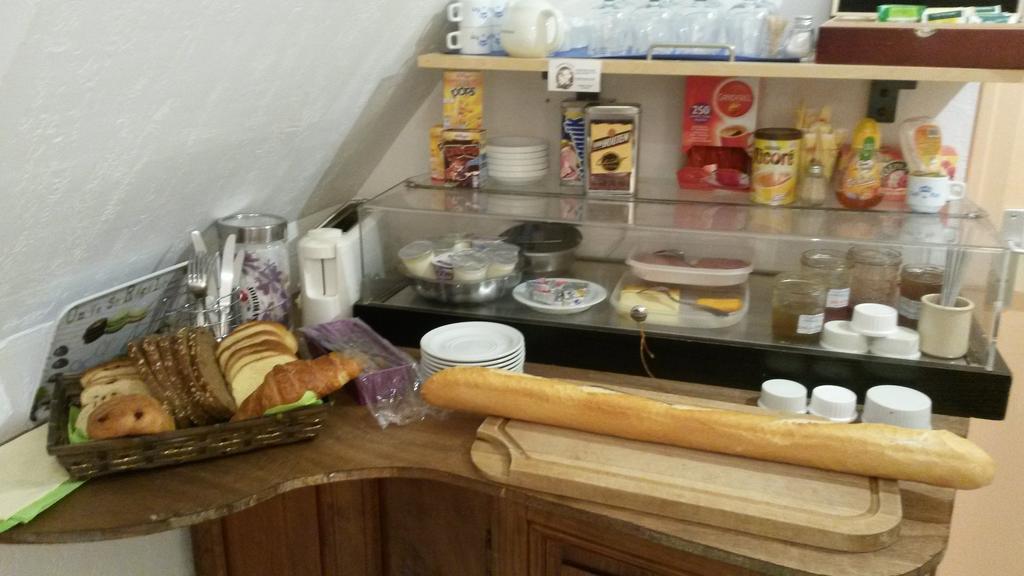 Auberge Du Bord Des Eaux - Demi-Pension Assuree Sur Reservation サンタマン・レゾー エクステリア 写真
