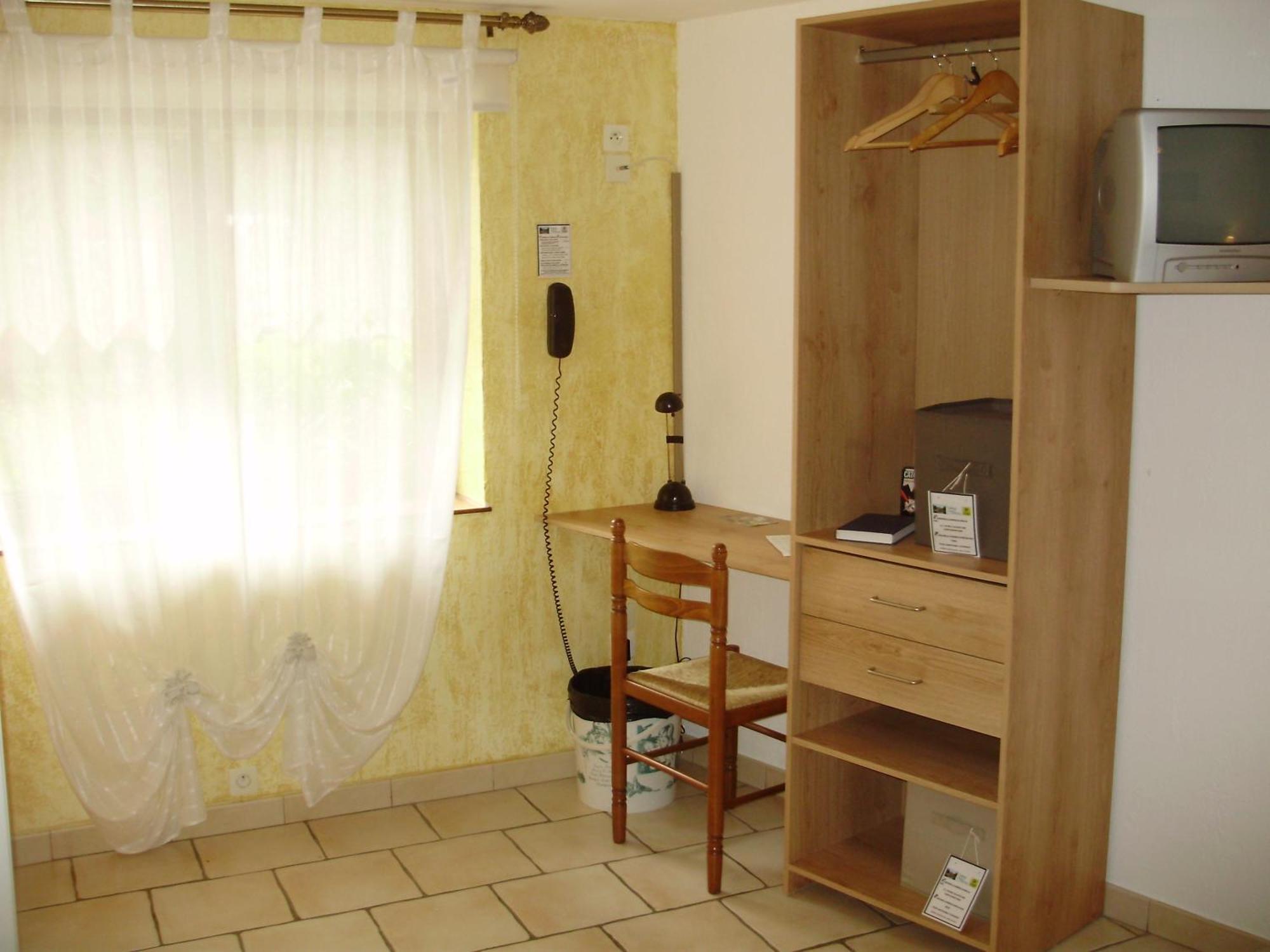Auberge Du Bord Des Eaux - Demi-Pension Assuree Sur Reservation サンタマン・レゾー エクステリア 写真