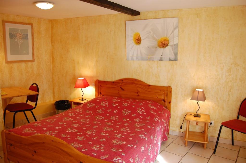 Auberge Du Bord Des Eaux - Demi-Pension Assuree Sur Reservation サンタマン・レゾー 部屋 写真