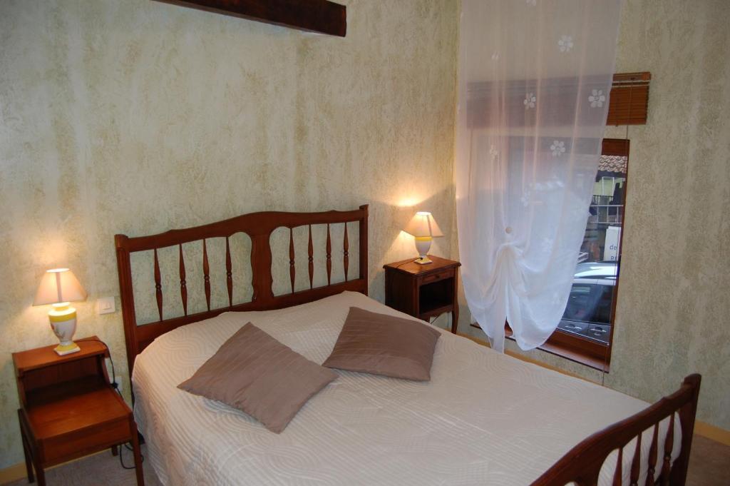 Auberge Du Bord Des Eaux - Demi-Pension Assuree Sur Reservation サンタマン・レゾー 部屋 写真