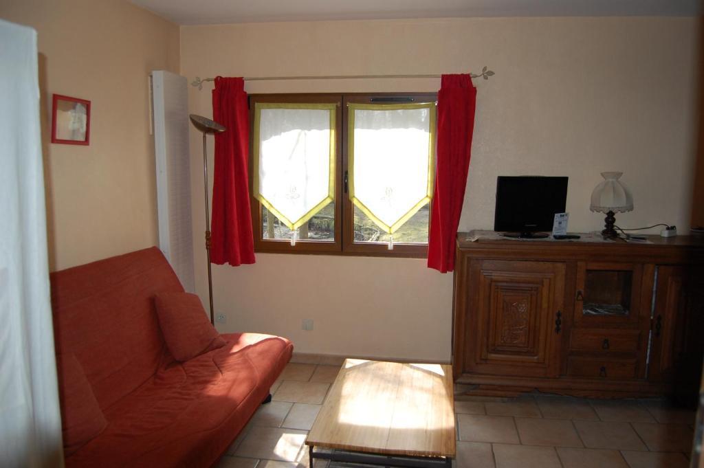Auberge Du Bord Des Eaux - Demi-Pension Assuree Sur Reservation サンタマン・レゾー 部屋 写真