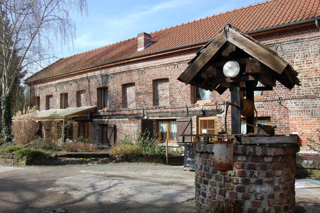 Auberge Du Bord Des Eaux - Demi-Pension Assuree Sur Reservation サンタマン・レゾー エクステリア 写真
