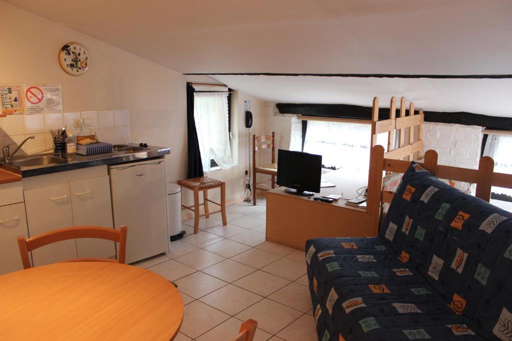 Auberge Du Bord Des Eaux - Demi-Pension Assuree Sur Reservation サンタマン・レゾー エクステリア 写真